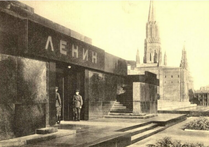 Главная тайна Мавзолея: зачем рядом с Лениным устроили секретный колумбарий