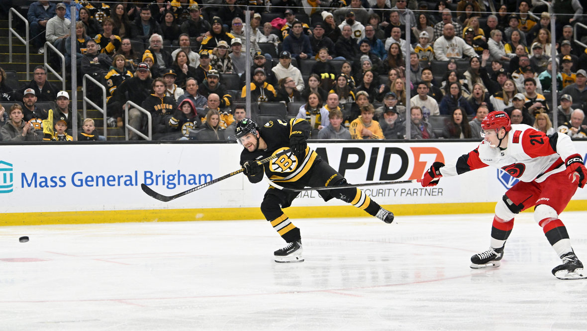    Виктор Арвидссон и Александр Никишин.Imagn Images USA Today Sports