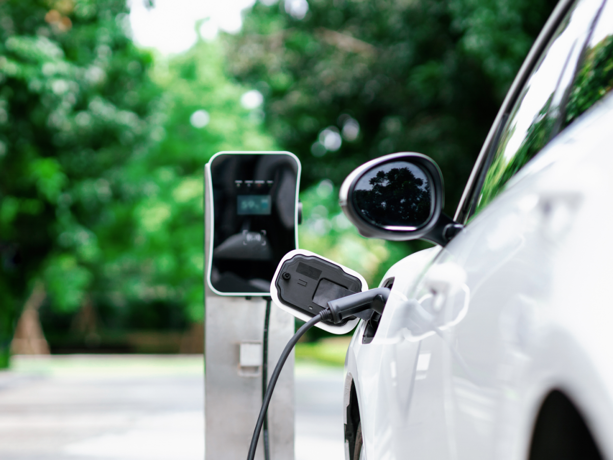    Исследователи развеяли миф о невысокой долговечности электрокаров