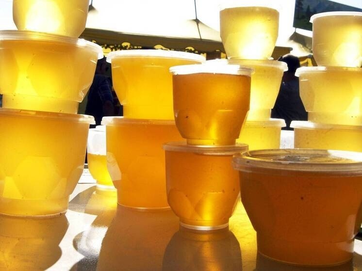Только в 13 из каждых 20 банок мед был признан настоящим и натуральным