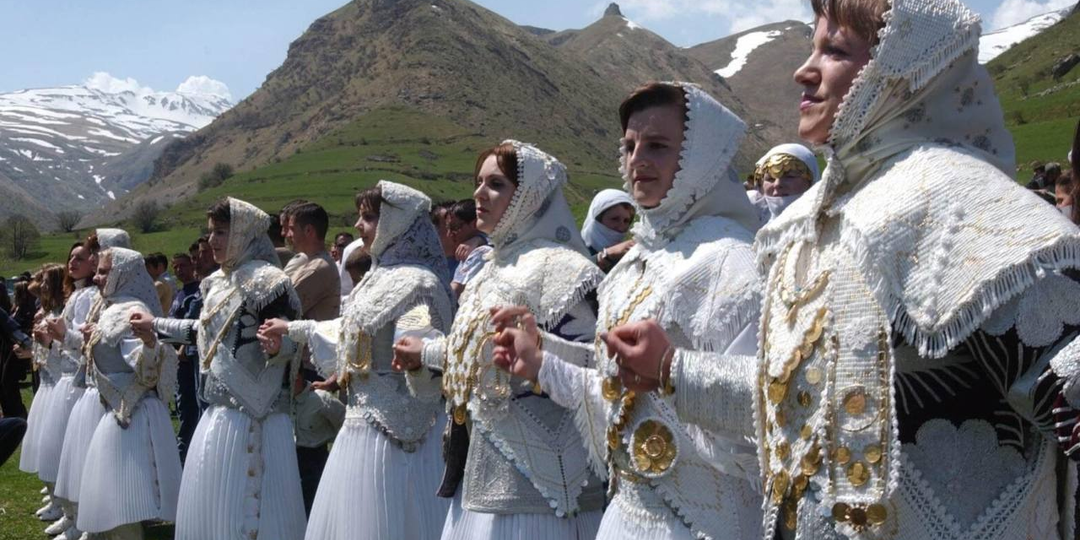 Четыре славянских народа, которые приняли ислам — и почему их путь стал исключением в истории Европы