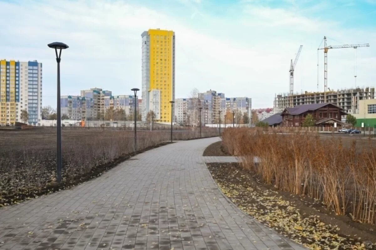    Итоги благоустройства территории за ТЦ «Европа» проверили в Барнауле