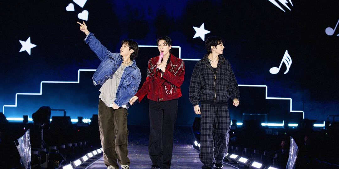 Джин спел на энкор-концерте с Джей-Хоупом и Чонгуком