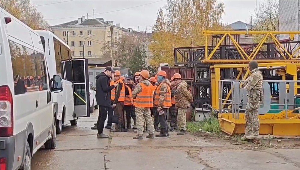    27 натурализованных нижегородцев доставили в военкомат после воскресного рейда