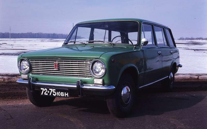    ВАЗ-2102 «Жигули» выпускали с 1971 по 1986 годы.