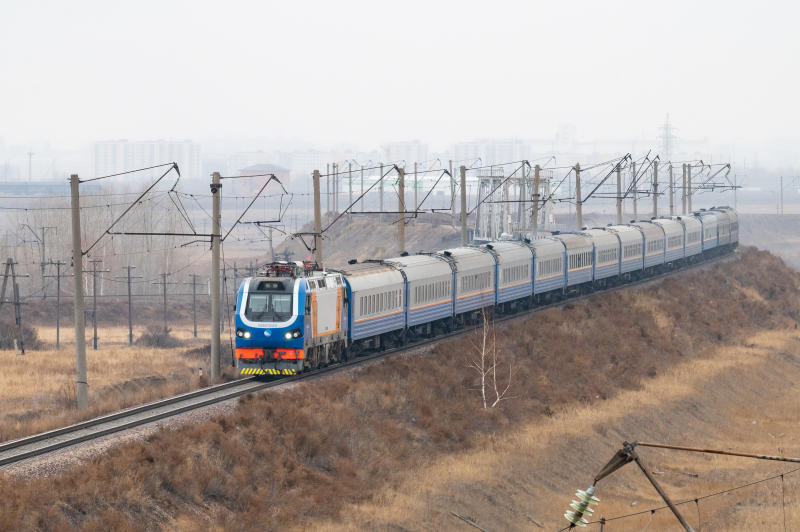 Пассажирский поезд на территории Казахстана, источник ТГ-канал "Телеграмма РЖД" 