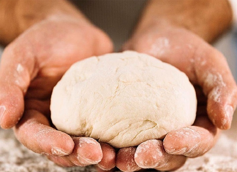 Чебуреки по этому рецепту всегда получаются сочными: секрет теста из советской чебуречной