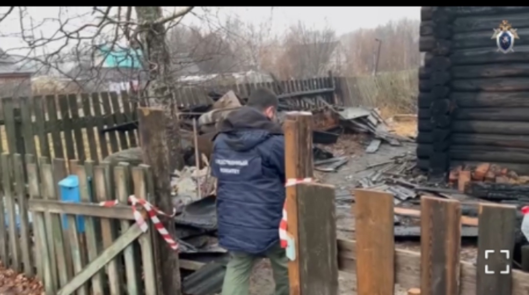    В Югре выясняют причины пожаров, в которых погибли два человека