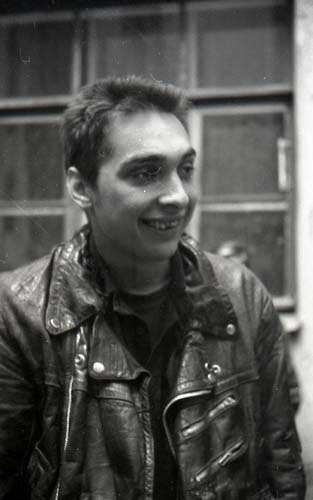 Рядом с клубом TaMtAm