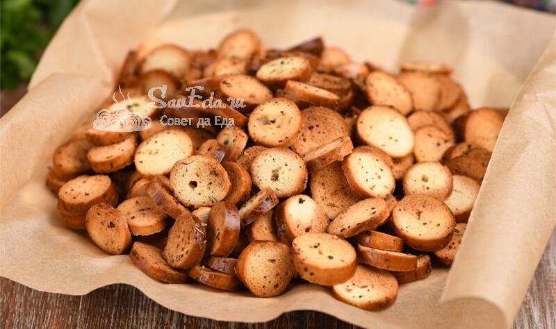 Домашние сухарики необычным способом (очень быстро и вкусно)