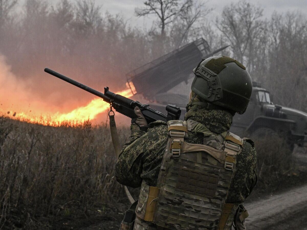    Боевая работа РСЗО "Град" в зоне СВО© РИА Новости / Станислав Красильников