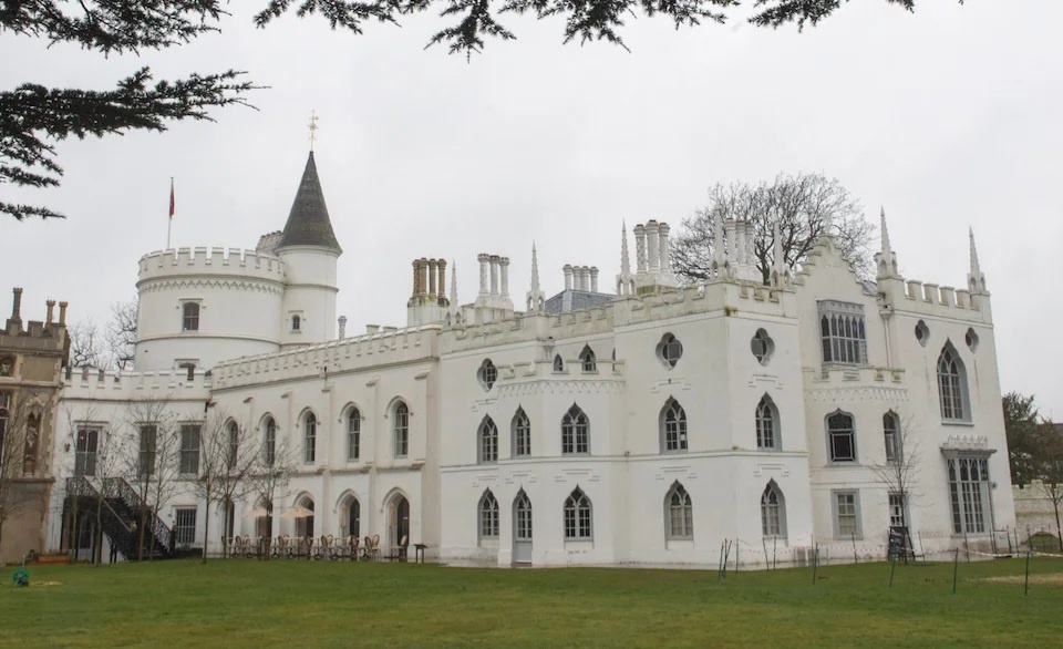 Дом на Строберри-Хилл Хораса Уолпола: источник вдохновения для его готического романа «Замок Отранто». Источник: Пол Гровер.