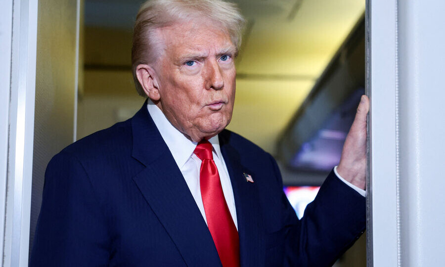 Мистер Трамп, ещё более стремительно, ускоряет объективное недоверие мира, к политике США, и ко всему, в правление Дональда Трампа.