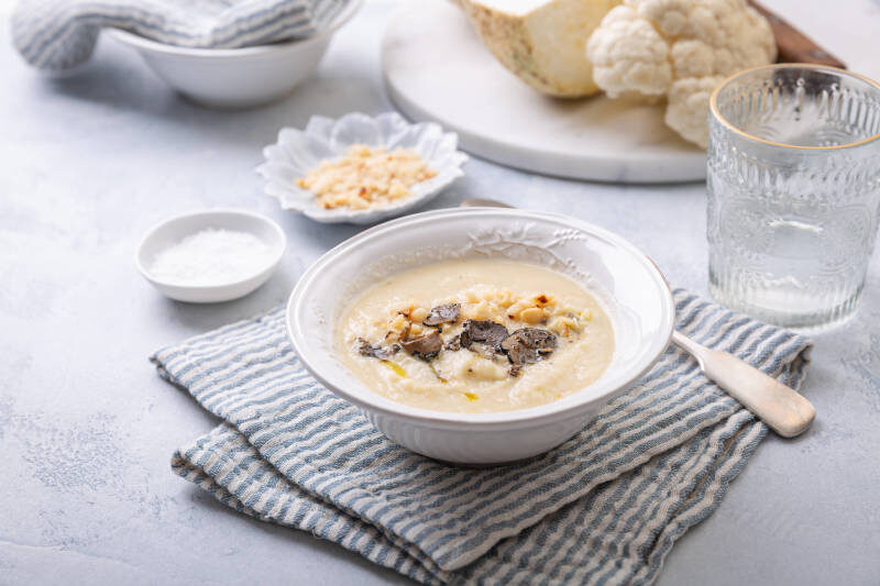    Суп за сто евро с несколькими кусочками трюфеля. Фото: © IMAGO/Zoonar.com/Ingrid Balabano/www.imago-images.de/Globallookpress