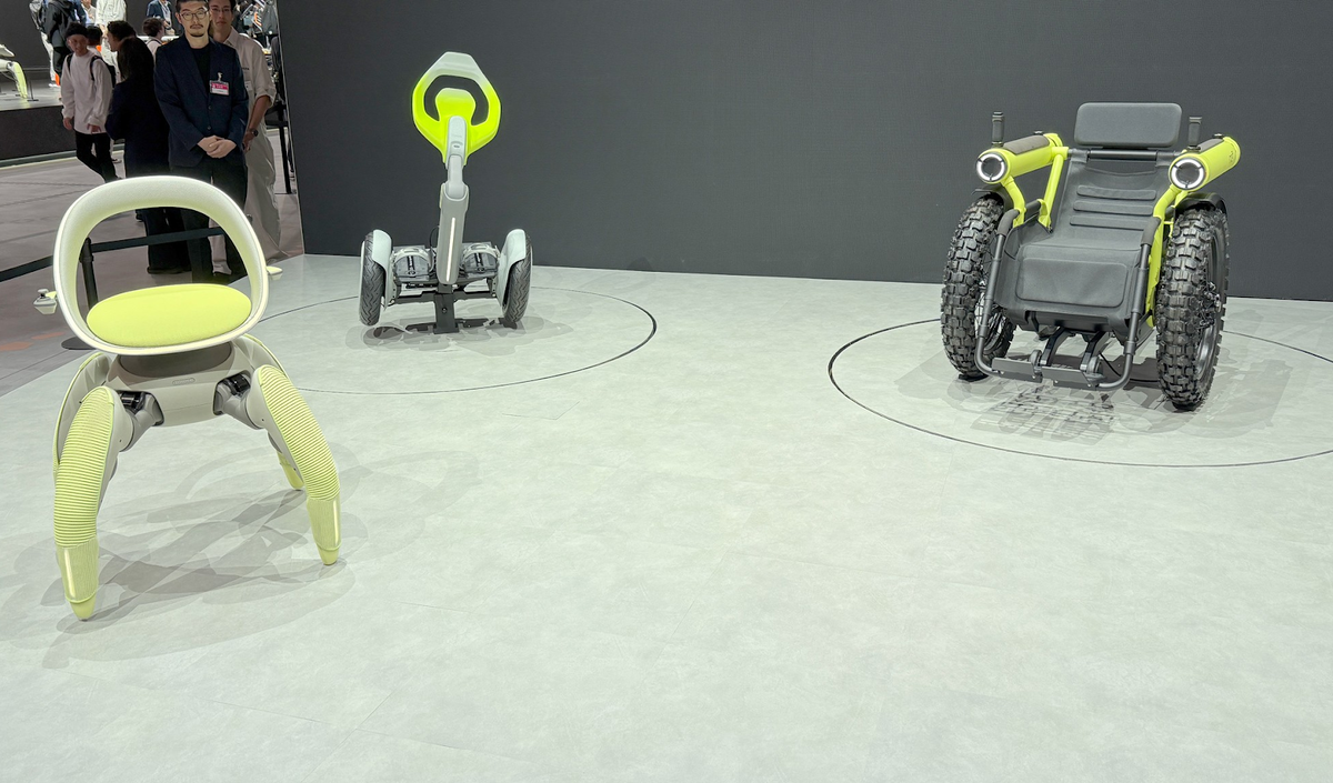 Экспонаты секции Toyota ME