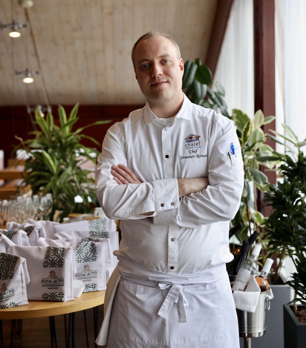 Шеф-повар ресторана Chalet River Club Роман Семенов