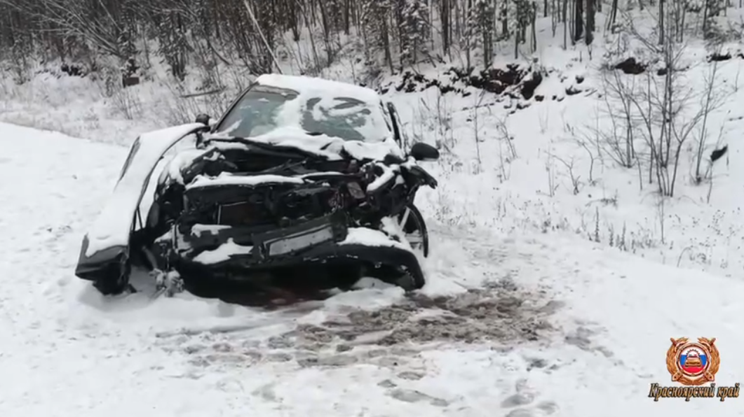     В аварии на юге Красноярского края пострадали 4 жителя Тувы