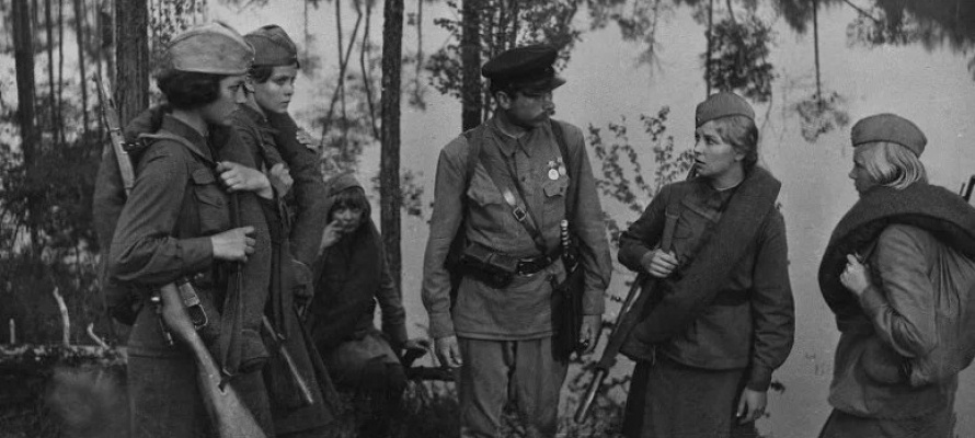    фото: © Кадр из фильма «…А зори здесь тихие»