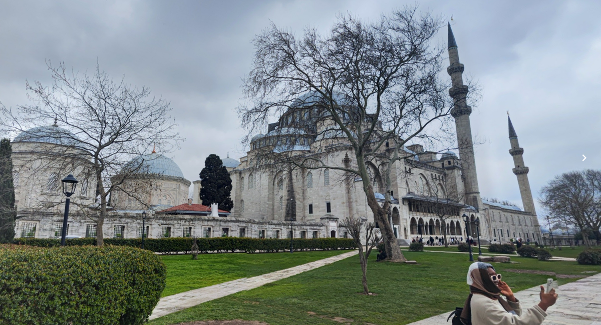 Величственный вид снаружи