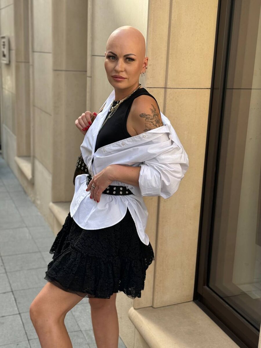 А это я сейчас. Путь от 'ничего не почувствовала' до 'люблю себя такой' был долгим. И он стоил того.