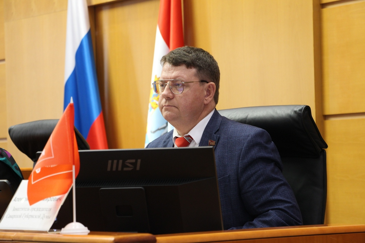 Руководитель фракции КПРФ в Самарской Губернской Думе Алексей Лескин. Фото: Пресс-служба фракции КПРФ в СГД