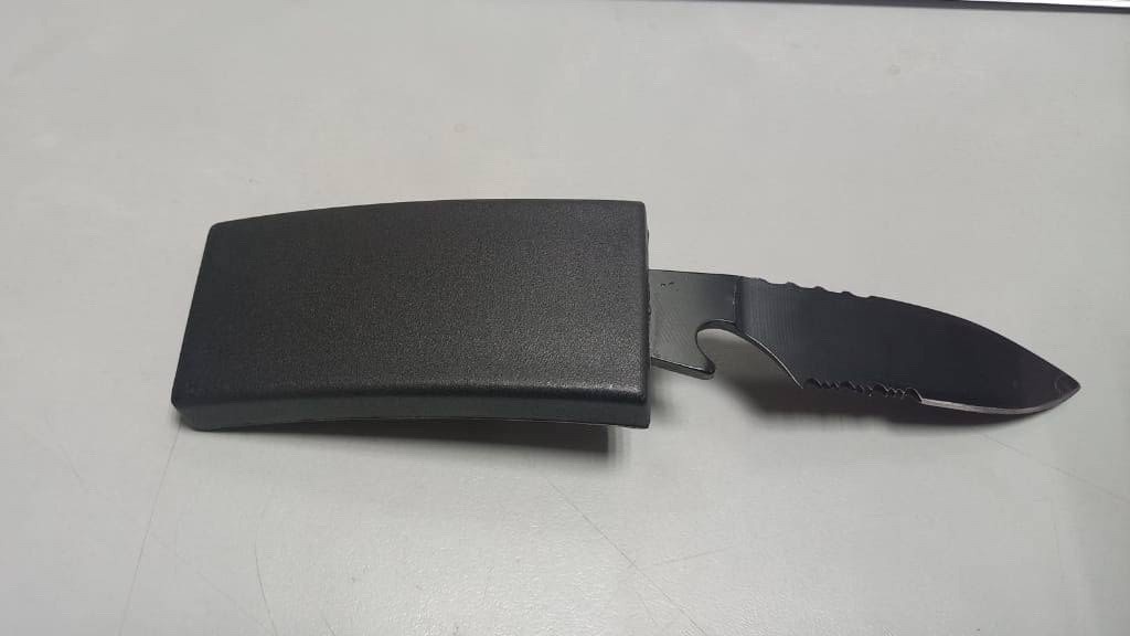    Обвиняемый в Мегионе пришел в суд с ножом