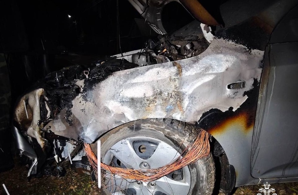    Два возгорания машин произошло в республике за сутки. Фото: МЧС по РК.