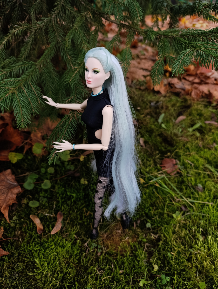 У неё просто потрясающие волосы 💚🤍💜