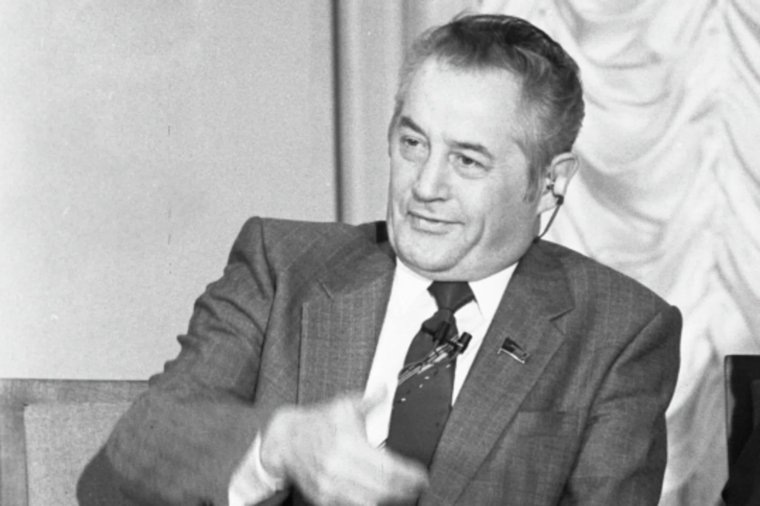     Лаптев скончался на 92-ом году жизни