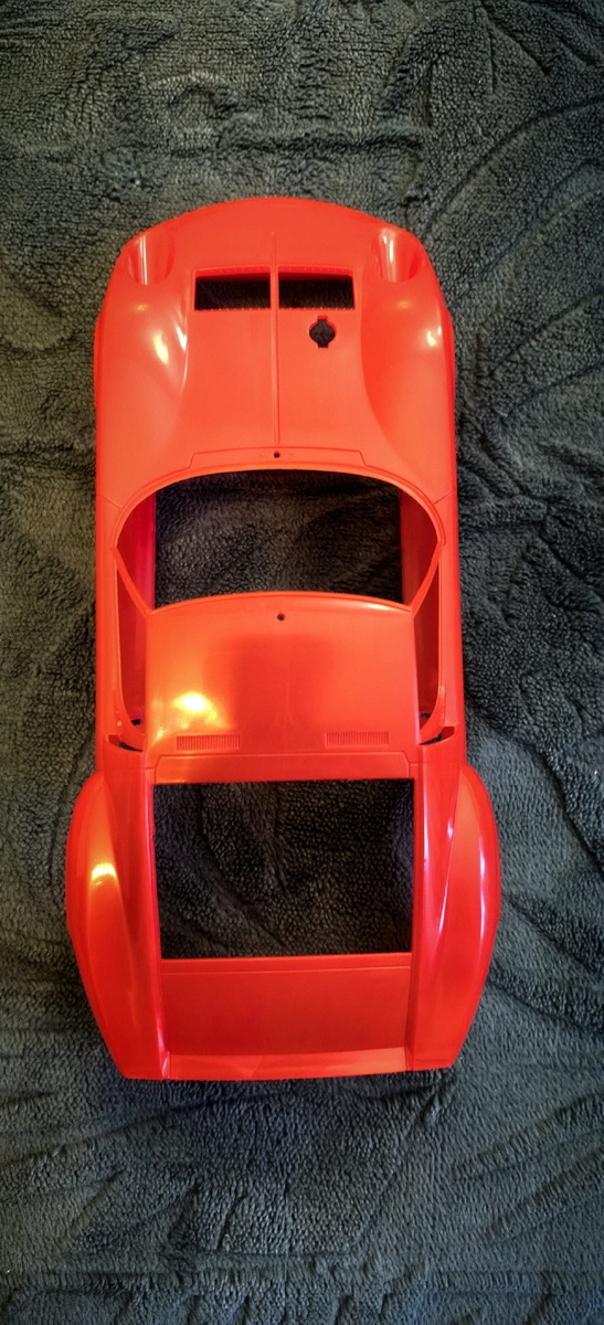 Красная Ламбо... Да она будет красной.