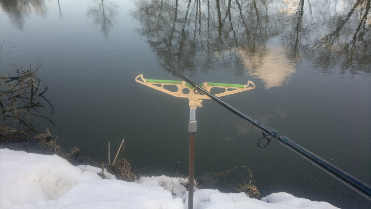 Фидер на реке Упа в начале марта