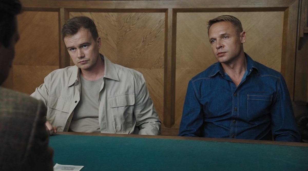 кадры из сериала «Розыгрыш» Алексей Бардуков и Александр Голубев