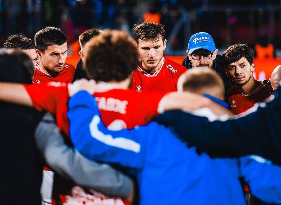    "Факел" впервые в сезоне проиграл два матча кряду. телеграм-канал ФК "Факел".