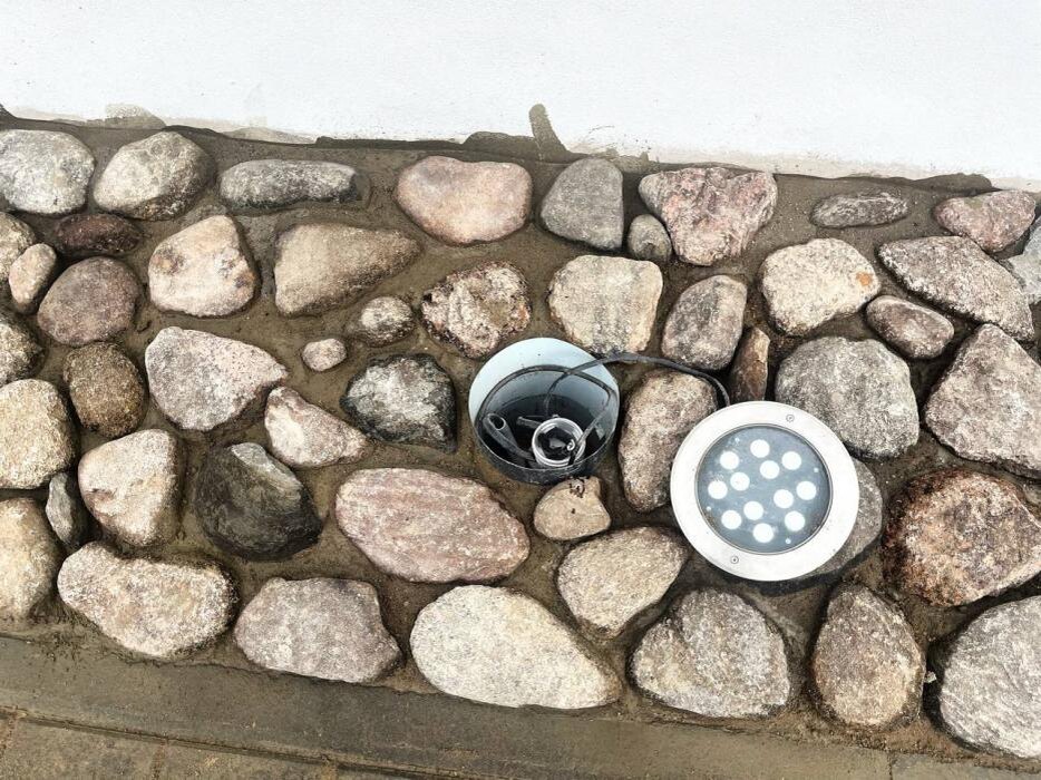 Архитектурную подсветку устанавливают вокруг церкви Николы со Усохи в Пскове
Фото: АНО «Возрождение объектов культурного наследия в городе Пскове (Псковской области)»