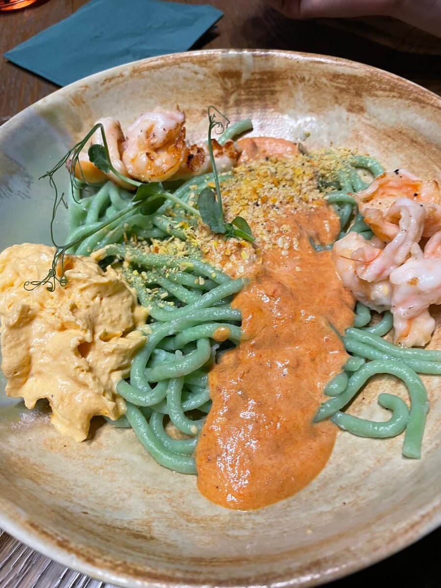 Паста с креветками в семейном ресторане "Гости" в Угличе © "Покажу Москву"