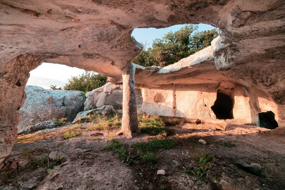 Эски-Кермен. Пещерный комплекс "Голова черепахи" 