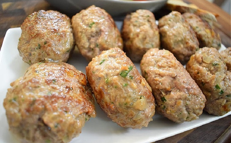 Настоящие деревенские немецкие котлеты: секреты сочности и аромата