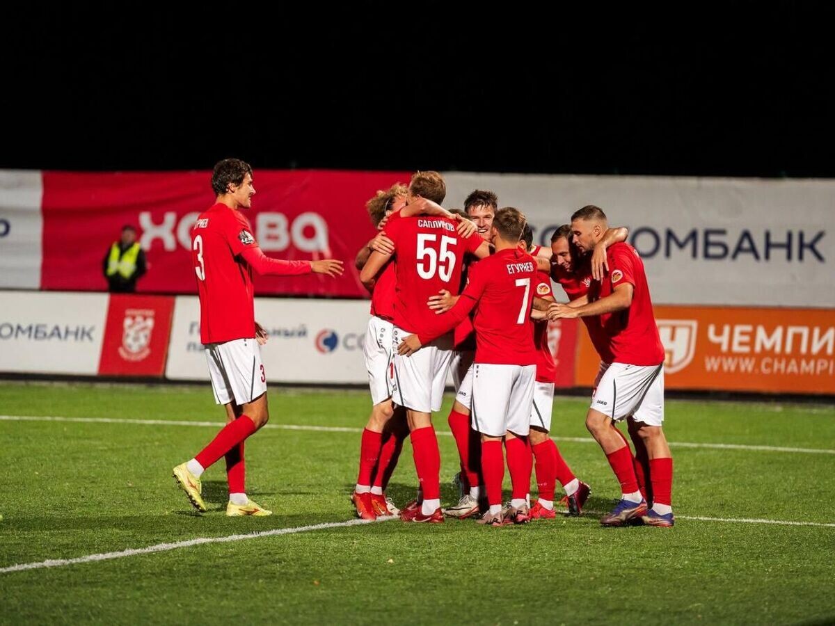    Игроки ФК "Спартак" Кострома© Фото : соцсети ФК "Спартак" Кострома