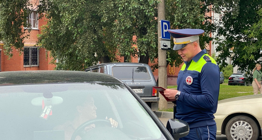    В ГАИ пояснили - что делать, если пересекли стоп-линию и загорелся красный сигнал светофора