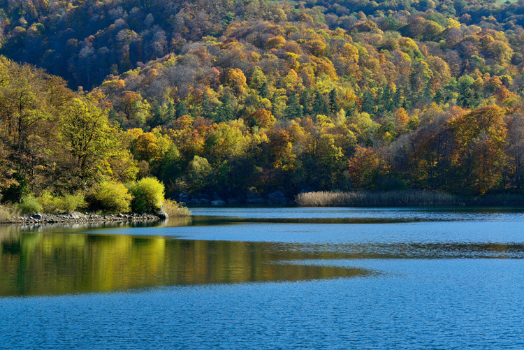 Вид на озеро Гёйгёль со смотровой площадки