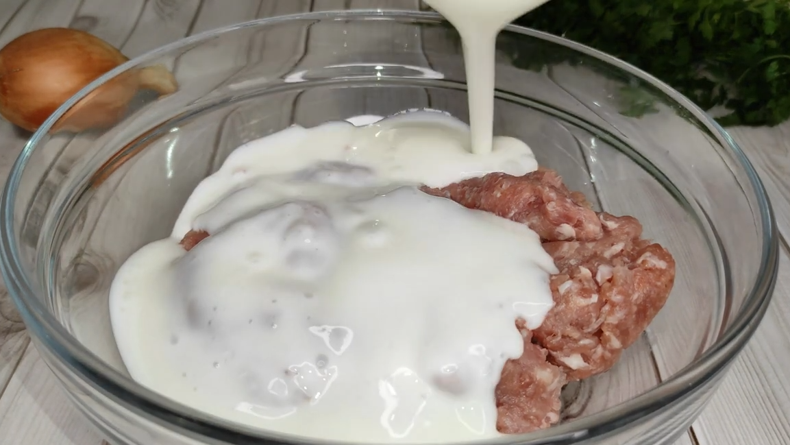 Мясные оладьи на кефире. Фото автора. 