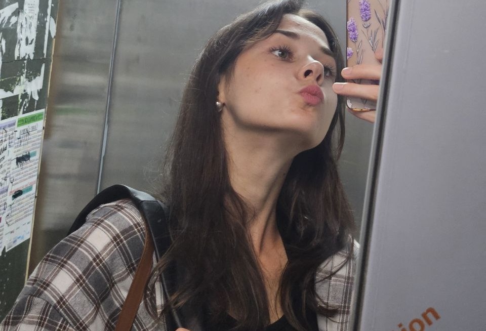 Это я, иду к подружке жаловаться на жизнь и слушать ее грустные истории и знаю, что мы друг друга поймем