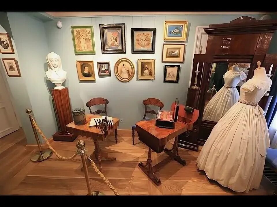 А платье-то шик!