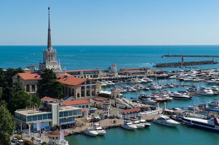 Обложка © Shutterstock / FOTODOM / Marinodenisenko