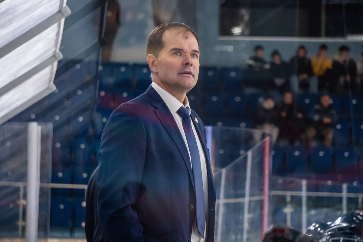    Главный тренер МХК "Динамо-Карелия" Дмитрий Крамаренко. Фото: пресс-служба МХК "Динамо-Карелия"