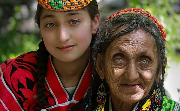 Почему племя хунза из Пакистана не знает, что такое рак. 3 продукта в их ежедневном рационе