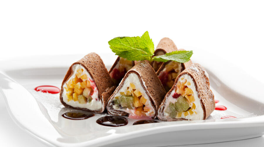    Как приготовить пирожные из оладий? Фото: Ryzhkov Photography, по лицензии shutterstock.com