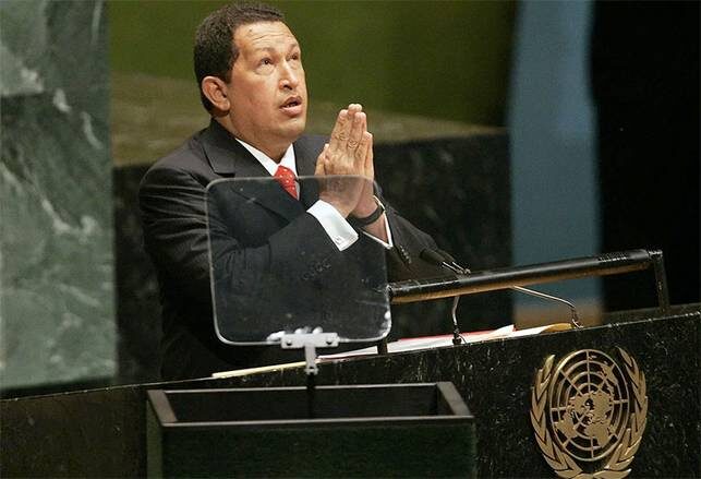    : Взойдя на трибуну Генассамблеи ООН после президента США, основатель боливарианского социализма Уго Чавес сказал: «Пахнет серой, здесь был дьявол»