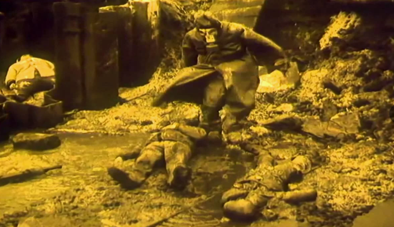    Кадр из к/ф "Письма мёртвого человека" (1986). Режиссёр Константин Лопушанский, "Ленфильм