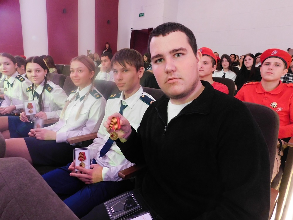    Награды. Фото Анны Зубаревой